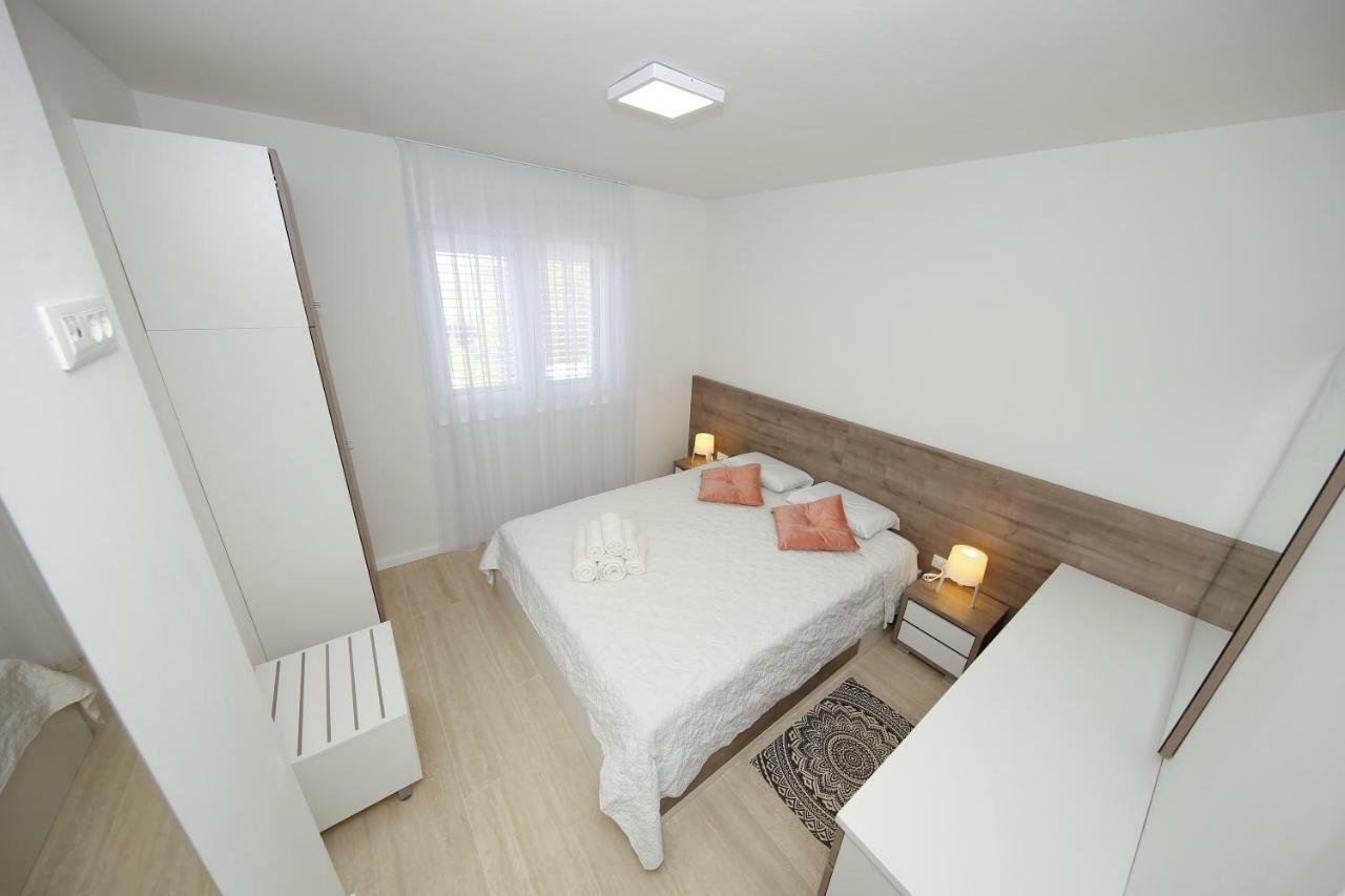 Valadar Apartments Privlaka  Extérieur photo