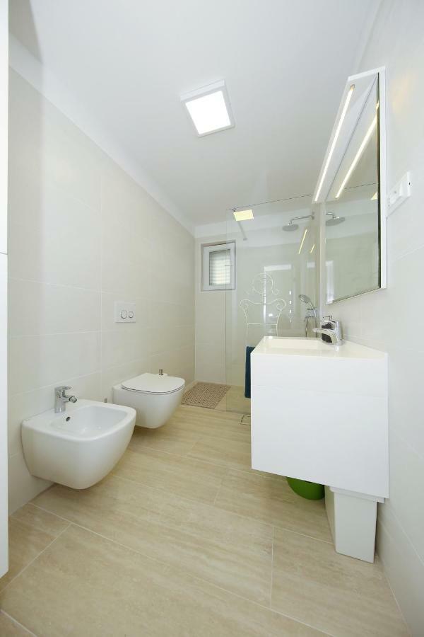 Valadar Apartments Privlaka  Extérieur photo