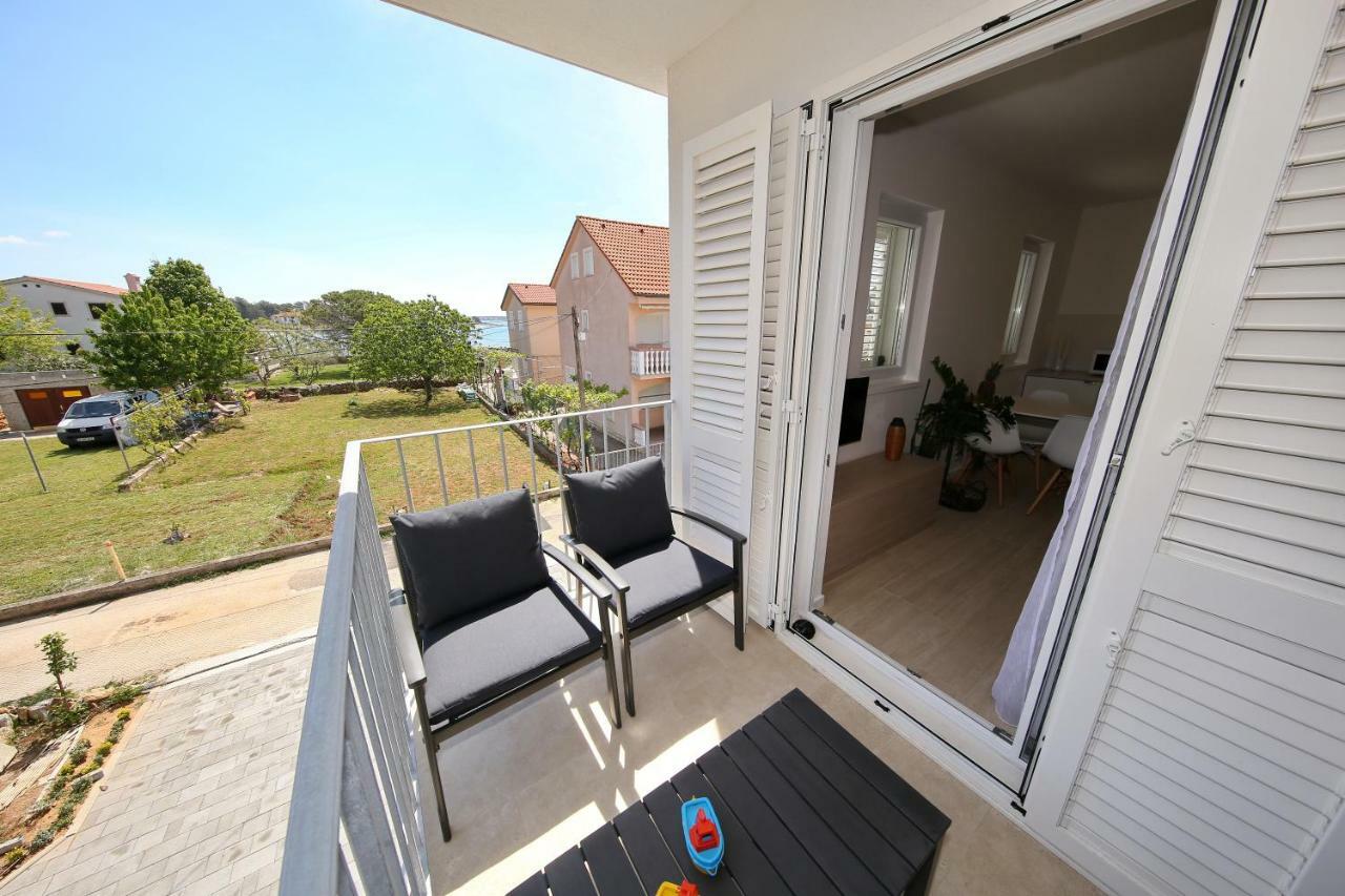 Valadar Apartments Privlaka  Extérieur photo